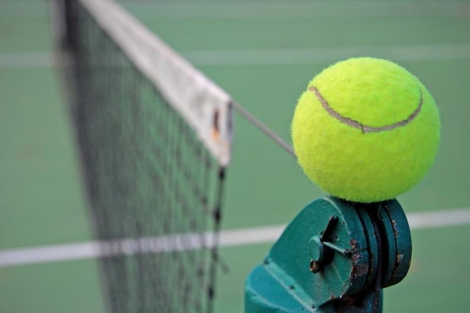 Favoritai iškopė į tarptautinio teniso turnyro pusfinalius