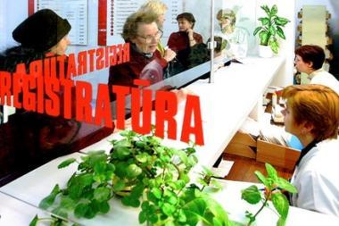 Reidas į Vilniaus poliklinikas: gydytis gali tik pensininkai ir turintieji laiko
