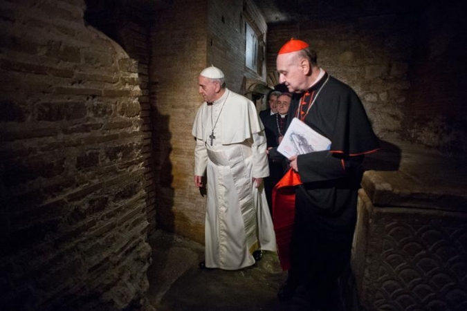 Popiežius aplankė Šv.Petro kapą Vatikano požemiuose