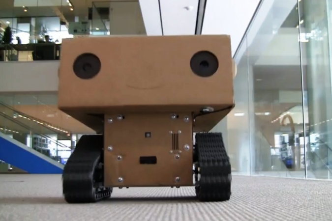 Simpatiškas robotas - žurnalistikos priemonė
