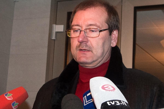 Populiariausiomis išlieka socialdemokratų ir Darbo partijos
