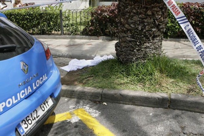 Tenerifėje benamis turistei nupjovė galvą