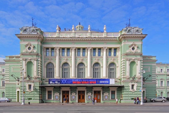Atidaromi prieštaringai vertinami naujieji Marijos teatro rūmai