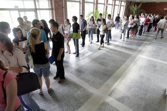 Dalis universitetų bakalauro studijas ketina trumpinti iki 3 metų