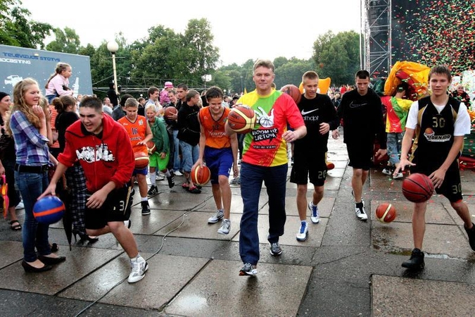 "Varom už Lietuvą" kamuolys atkeliaus į Neringą