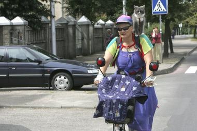 Ant dviračio - dešimt metų ir su kate