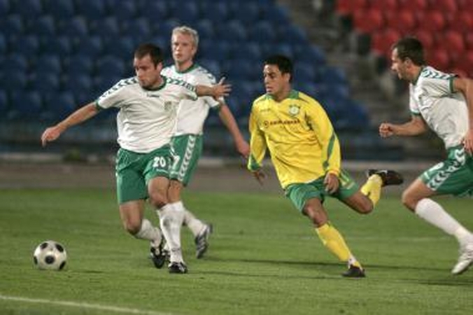 Aptarta taikos sutartis su futbolo federacija