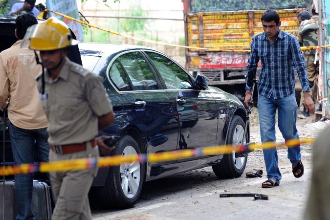 Anglijos greitkelyje susidūrus 27 automobiliams žuvo keli žmonės
