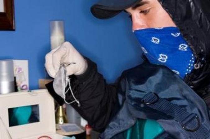 Vilkaviškyje iš buto pavogta turto už 90 tūkst. litų