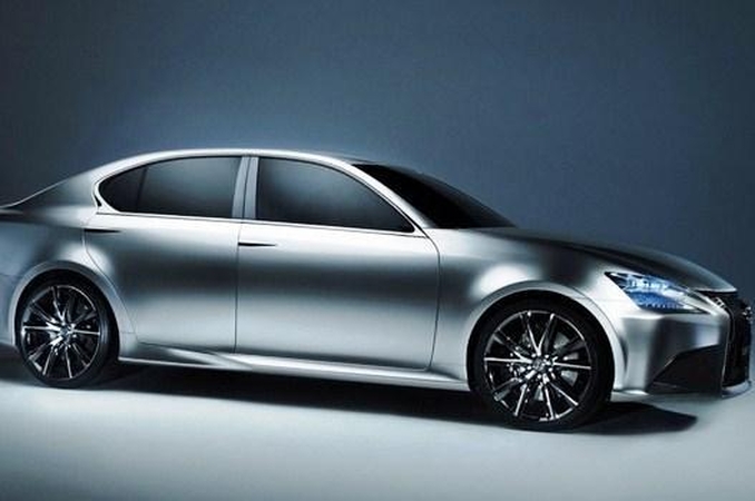„Lexus“ 2013 „GS“ pristatys per „Facebook“