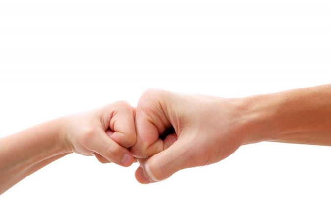 Moksleiviui per muštynes sulaužytas delnakaulis