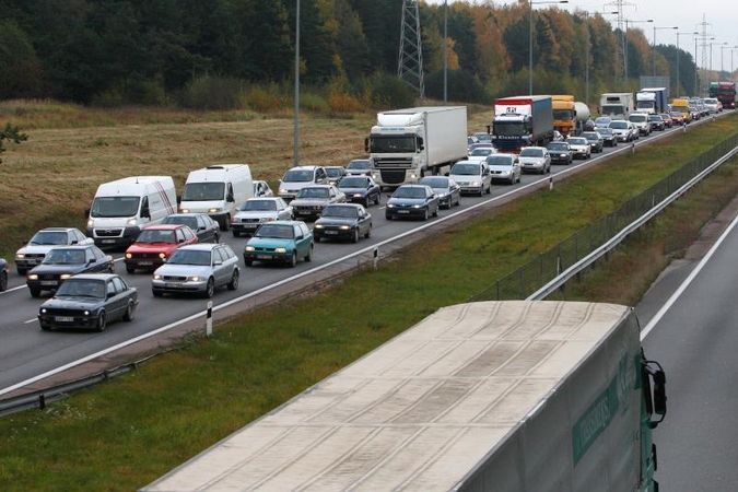 Magistralės Kaunas–Klaipėda ruožuose didinamas leistinas greitis