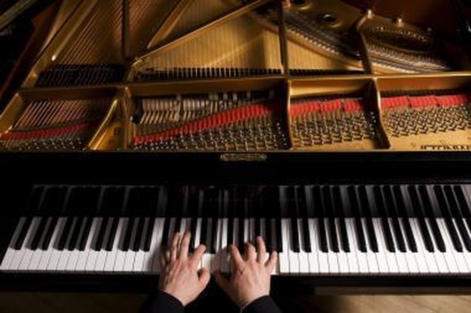 Garsus Rusijos pianistas Tailande apkaltintas pedofilija