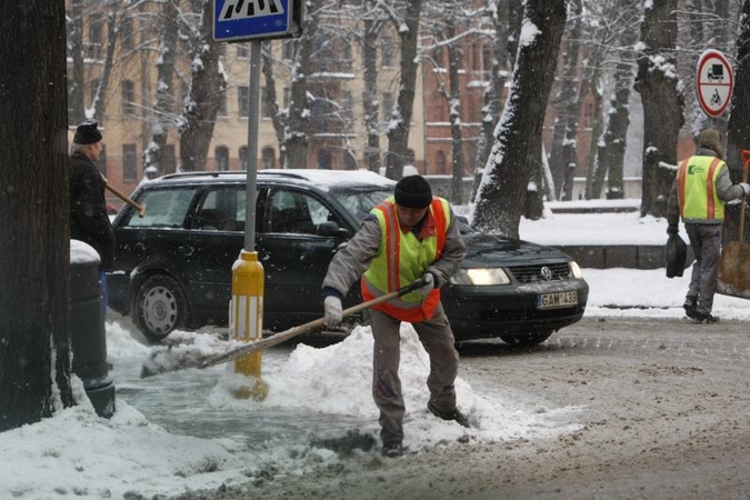 Medikai skubėjo į pagalbą traumas patyrusiems pėstiesiems