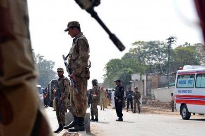 Pakistane per sprogimą prie viešbučio žuvo 16 žmonių