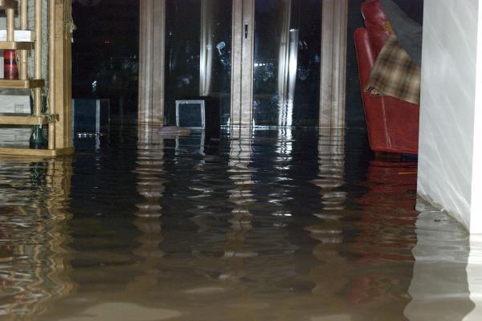 Alytaus rajone lietus užtvindė dešimtis gyvenamųjų namų rūsių