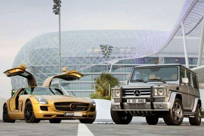 Į Dubajų - du prabangūs „Mercedes“ 