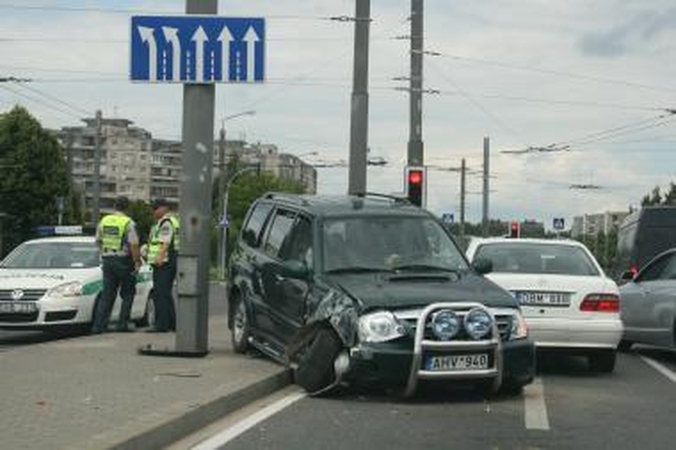 Sostinėje avariją sukėlęs vairuotojas paspruko iš įvykio vietos 
