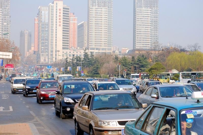 Automobilių pardavimai Vokietijoje spalį ūgtelėjo 1 proc.