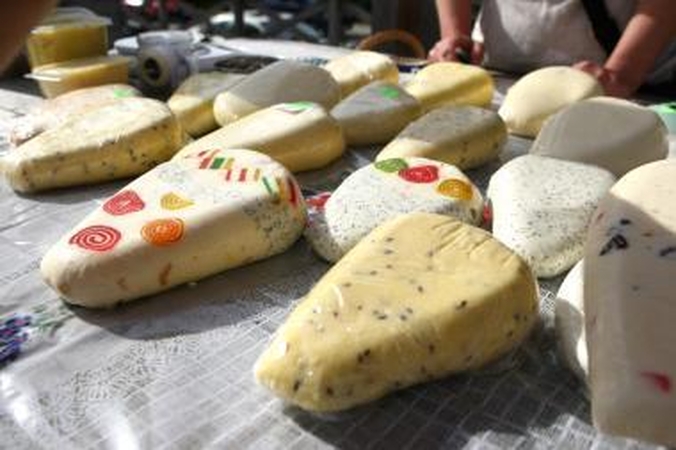 Birželio pirmąją darželinukus vaišins pieno produktais