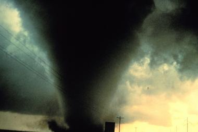 Netoli Maskvos praūžė tornadas