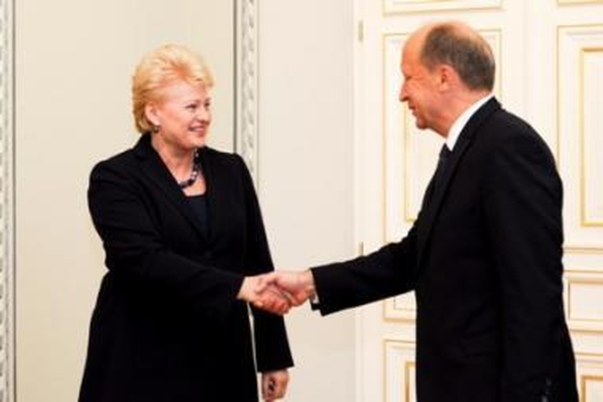 Geriausiai vertinamos prezidentė ir Seimo pirmininkė, blogiausiai - Vilniaus meras ir premjeras