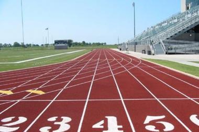 Startuoja moksleivių lengvosios atletikos varžybos