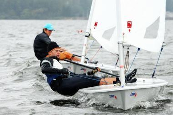 Vaikus buriuoti mokė olimpinis čempionas 