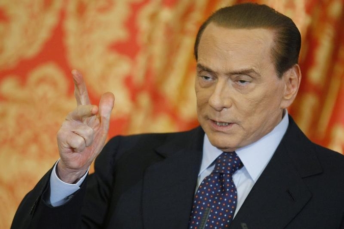 S. Berlusconi buvusiai žmonai mokės po 36 mln. eurų per metus