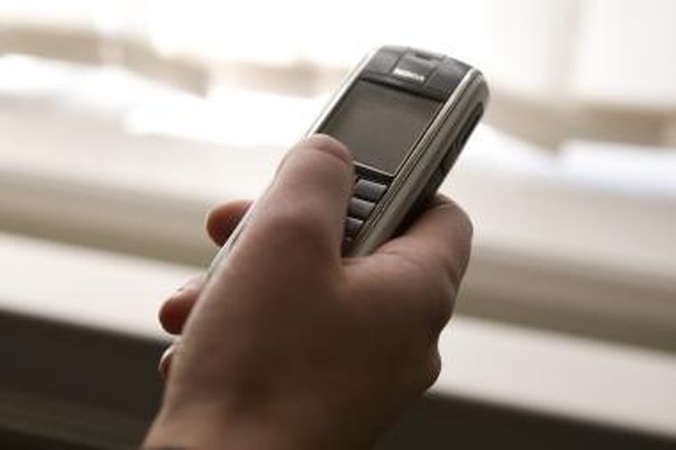 Vilniuje iš nepilnamečio atimtas mobilusis telefonas