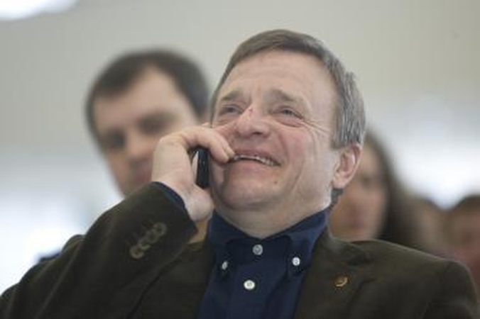 R.Vilkaitis užsimojo tikrinti, ar skaidriai perkamos knygos