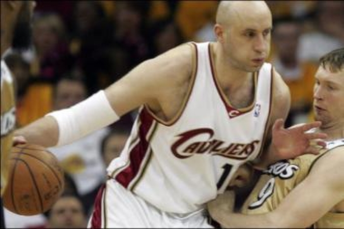 Diržą veržiasi ir NBA