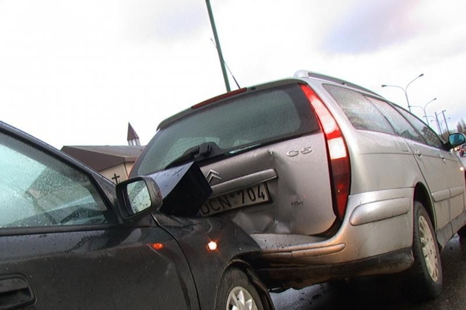 Po avarijos į Klaipėdos ligoninę išvežta penkiametė