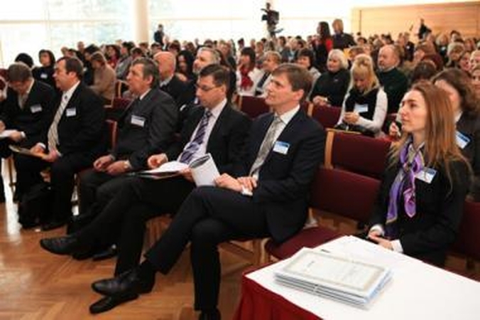 Vaikus iš virtualybės gelbės mokytojai