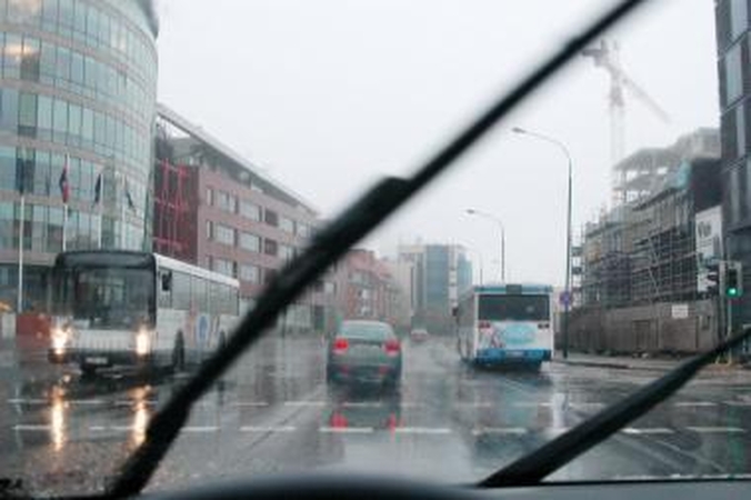 Keliai: prastesnės važiavimo sąlygos Rytų Lietuvoje