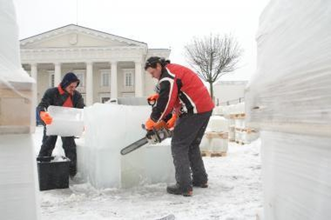 Rotušės aikštėje – ledinis Vilnius