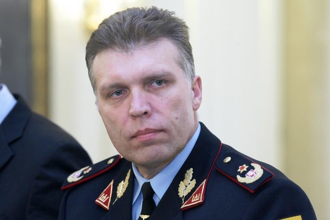 Karinių oro pajėgų vado pareigas pradės eiti E.Mažeikis