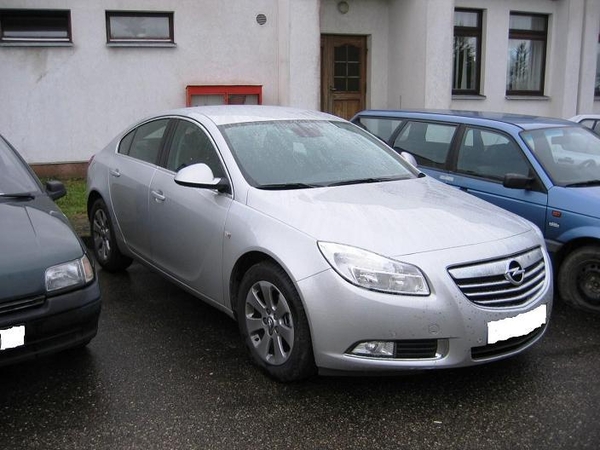 Kaunietis įtariamas Belgijoje pavogęs naujutėlaitį automobilį