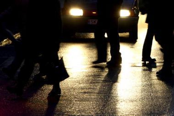 Panevėžyje automobilis pėsčiųjų perėjoje partrenkė mažametę