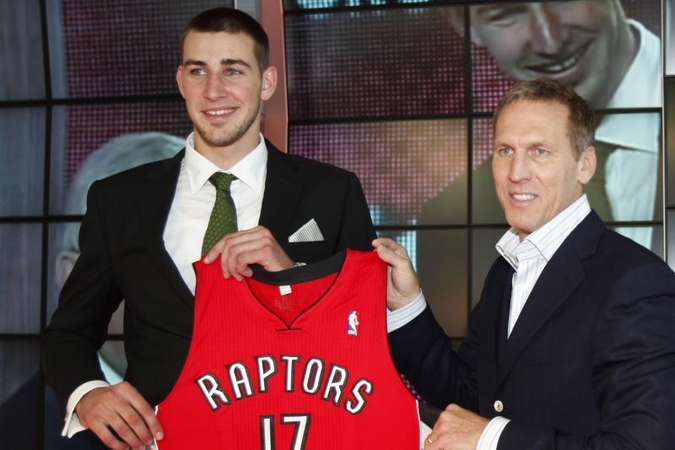„Raptors“ oficialiai pasirašė sutartį su J.Valančiūnu