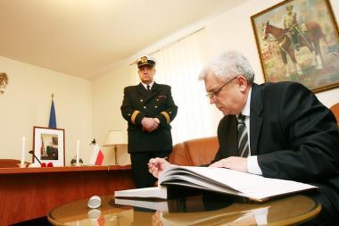 Klaipėdiečiai vienijasi su lenkų skausmu