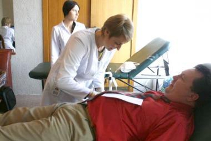 Savivaldybės darbuotojams nuleido kraujo 