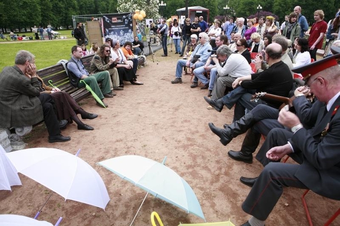Brodo vaikai susirinko Lukiškių aikštėje