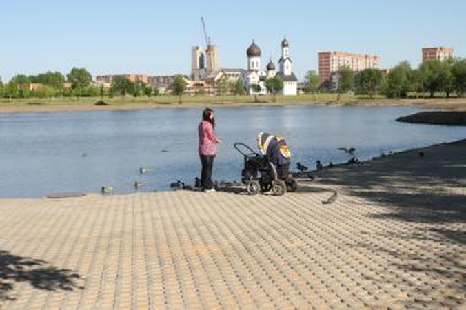 Eitynėmis atkreiptas dėmesys į smurtą prieš moteris