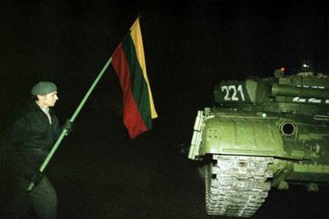 Sausio 13-osios  byloje įtarimai keičiami į kaltinimus karo nusikaltimams