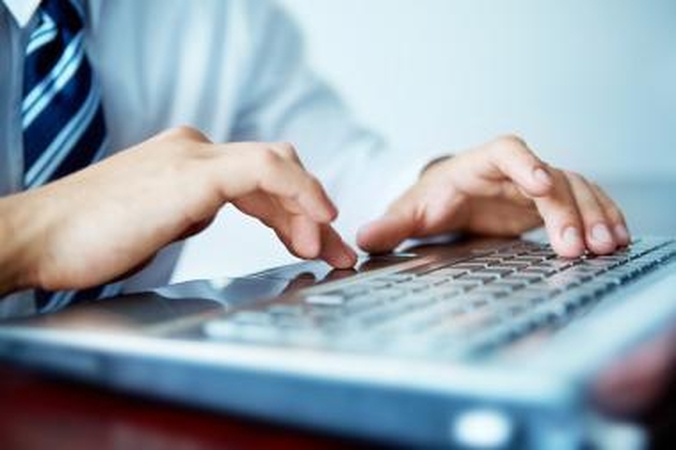 Ūkio bankas pradeda bendradarbiauti su internetine parduotuve www.e-senukai.lt