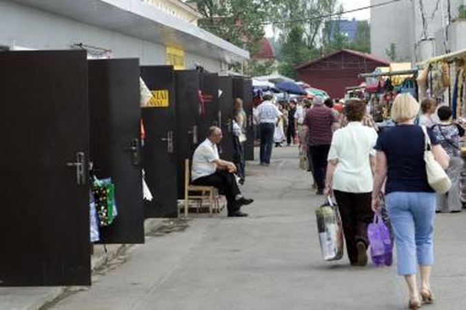 Dešimtims Kalvarijų turgaus prekiautojų antradienį skirta baudų už 1 tūkst. litų