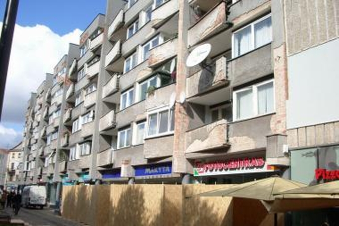 Pavojų keliantis daugiabutis pradedamas remontuoti 