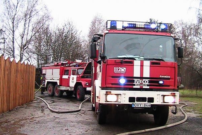 Ugniagesiai prašo gyventojų per šventes būti atsargius