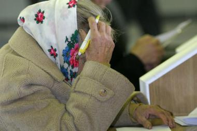 Įmokos į pensijų fondus turės būti pervedamos kas mėnesį